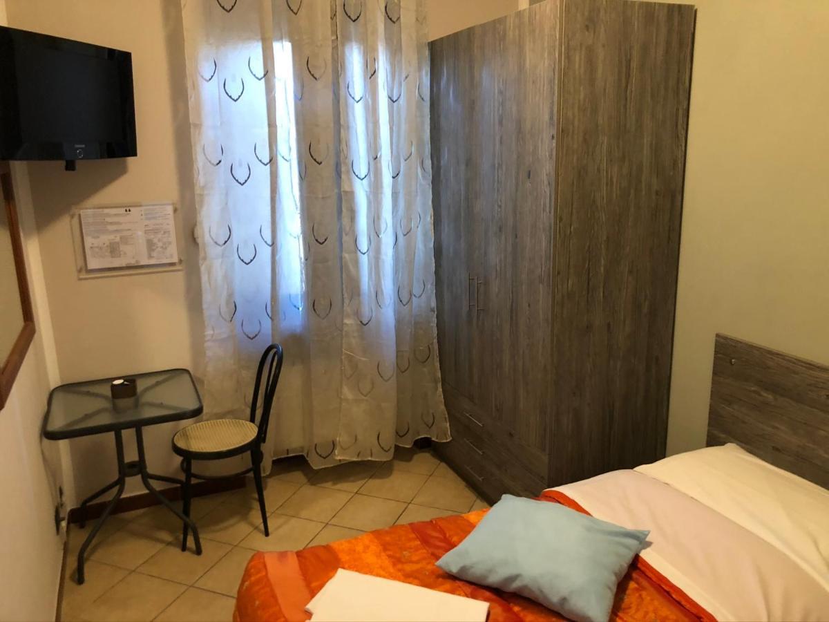 Il Gatto E La Volpe Hotel Avigliana Kültér fotó